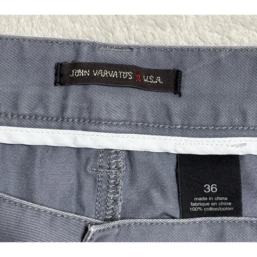 John Varvatos USA Chino Shorts Men's 36 Gray Flat Front